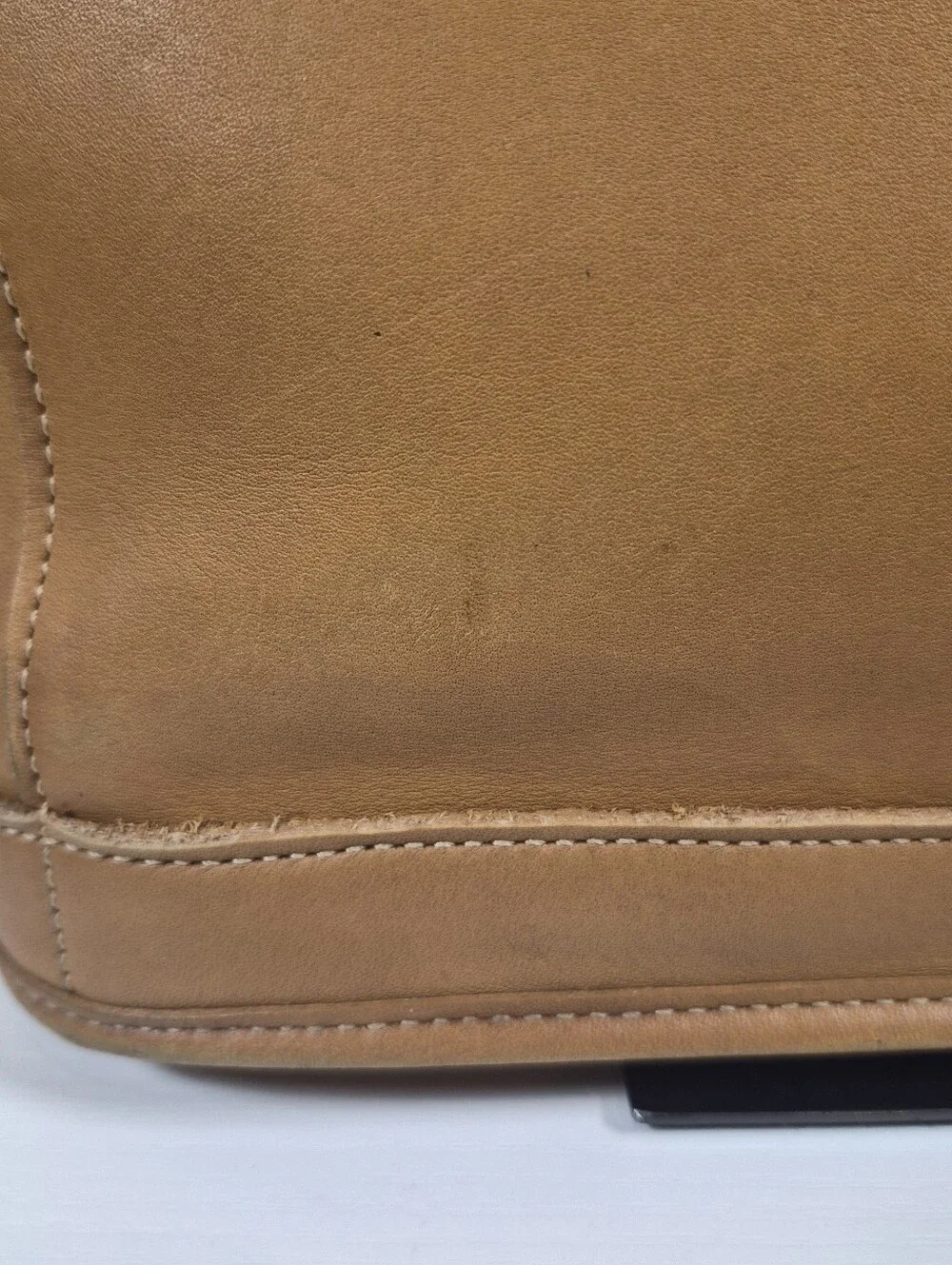 Vintage Coach Bleecker Bucket In Camel #9305 - Picture 13 of 17